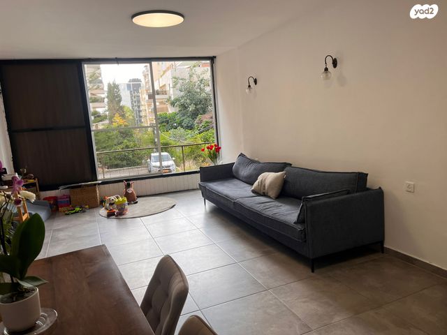 סמטת הדרור 2