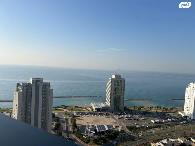 דירה, אמנון ליפקין שחק 3, נוף הטיילת, נתניה