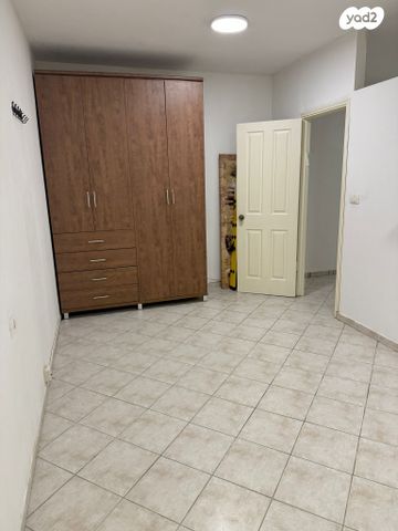 יחידת דיור, ספיר 3, הדר, הוד השרון