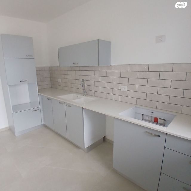 דירה, דרך ארץ 100, שאר העיר, חריש