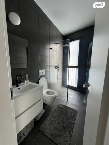 דירה, חביבה רייק 1, חרוזים, רמת גן