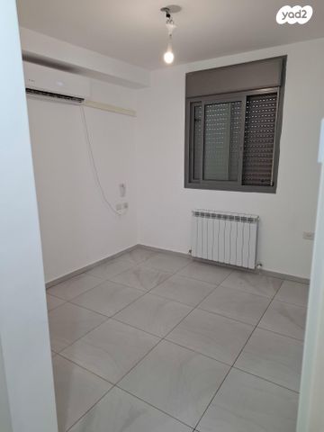 דירה, הרב רפאל ברוך טולדנו 5, רמת שלמה, ירושלים