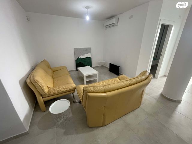 מרתף/ פרטר, יאנוש קורצ'אק 10, רובע ט"ו, אשדוד