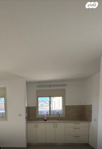 דירה, שדרות אבא חושי 1, עספיא, עספיא