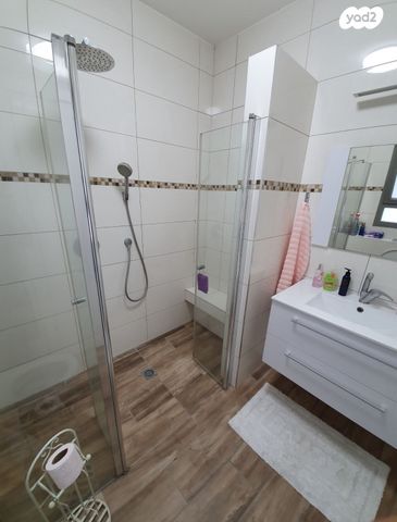 דירה, שדרות בית וגן 4, בית וגן, קרית אתא