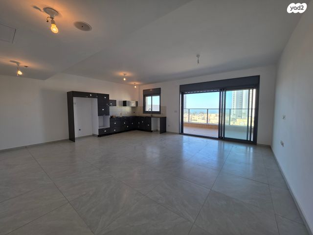 דירה, דר' ישראל בורגנסקי 2, נוף הטיילת, נתניה