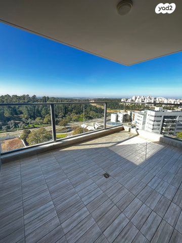 דירה, לוטם 35, הפרחים, חריש