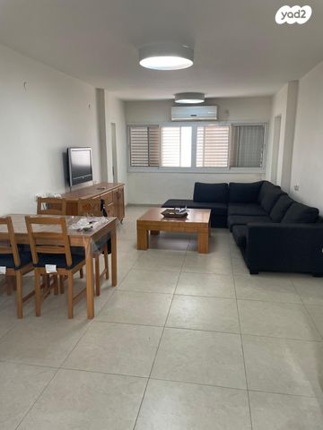 דירה, יעקב מלול 1, שיכון ד', קרית שמונה