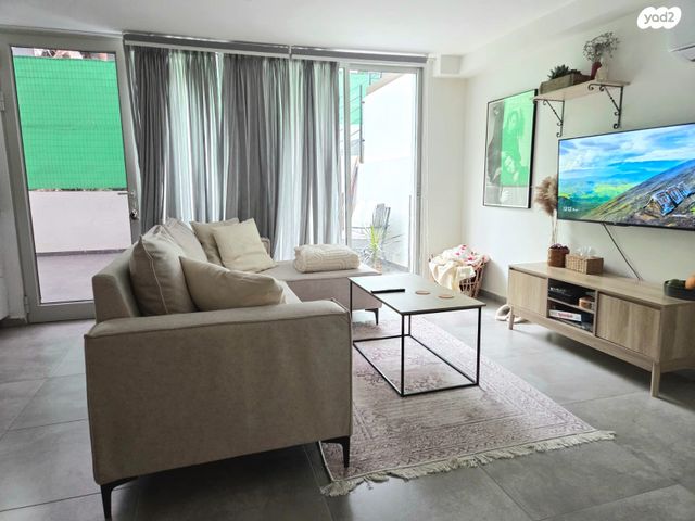 יחידת דיור, האילנות 67, גן רש"ל, הרצליה