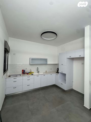 דירה, יהושוע אזולאי 3, נווה שרון / שער העיר, נתיבות