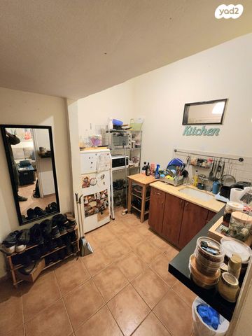 דירה, ביאליק 69, שכונת חשמונאים, מרכז העיר א, רמת גן