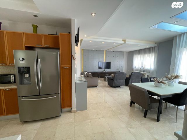 גג/ פנטהאוז, שדרות ירושלים 12, מרכז העיר דרום, נתניה