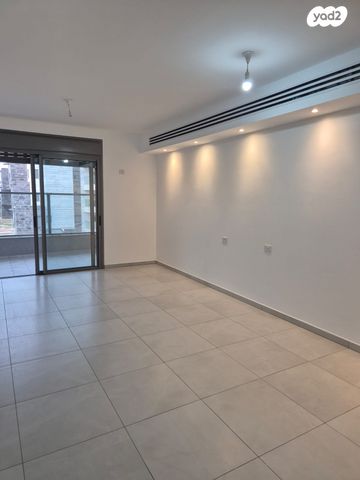 דירה, רח 600 6, בני ברק צפון, בני ברק