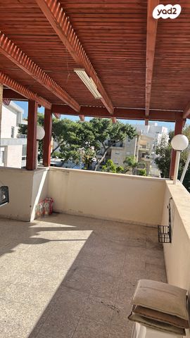 גג/ פנטהאוז, חומה ומגדל 30, קרית חיים מזרחית, חיפה