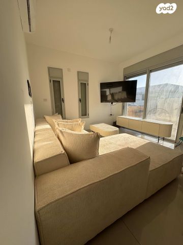 בית פרטי/ קוטג', שדרות יצחק רבין 5, קרית רבין, בית שאן