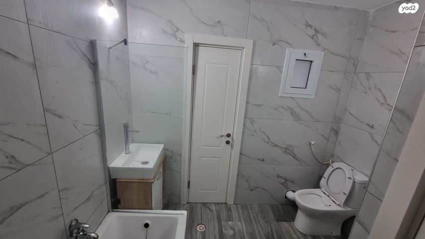 דירה, ההגנה 749, אלי כהן, ירוחם