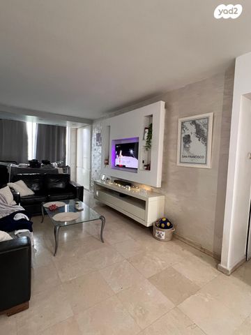 דירה, יוספטל 111, רמת יוסף, בת ים