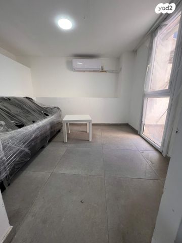 יחידת דיור, ציון גרמי 6, פסגת זאב, ירושלים