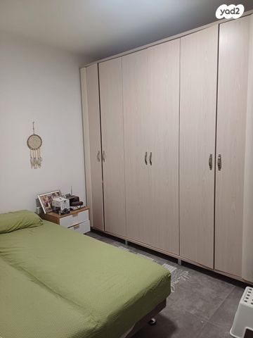 האישה העברייה 8