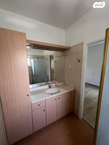 דירה, בן גוריון 15, מרכז דרום, רעננה