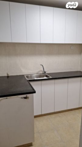 ז'בוטינסקי 12