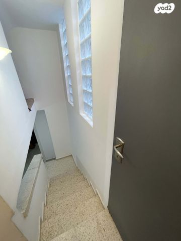 מרתף/ פרטר, יאנוש קורצ'אק 10, רובע ט"ו, אשדוד