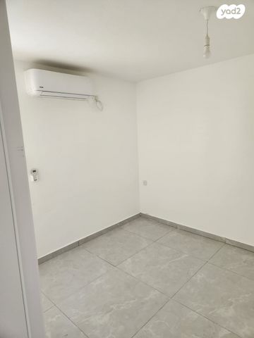 דירה, דוד רזיאל 20, רמת אשכול, אשקלון