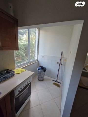 דירה, אהרונוביץ' 3, פועלים א, כפר סבא