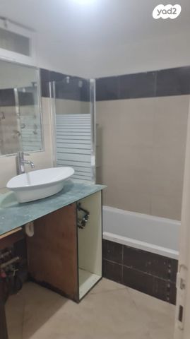 דירה, אברהם שטרן 57, קרית היובל, ירושלים