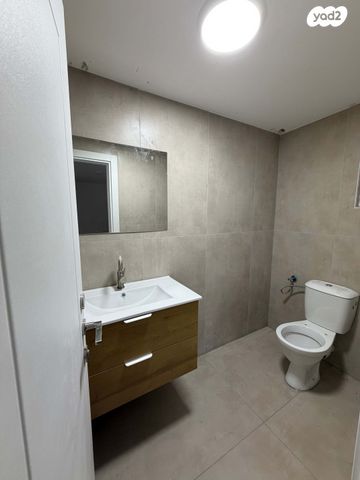 בית פרטי/ קוטג', האתרוג 1, גני הדר, גני הדר