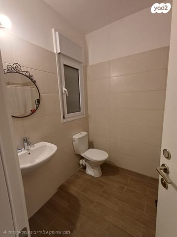 דירה, האחים 10, נווה שמיר רמת בית שמש ה-1, בית שמש