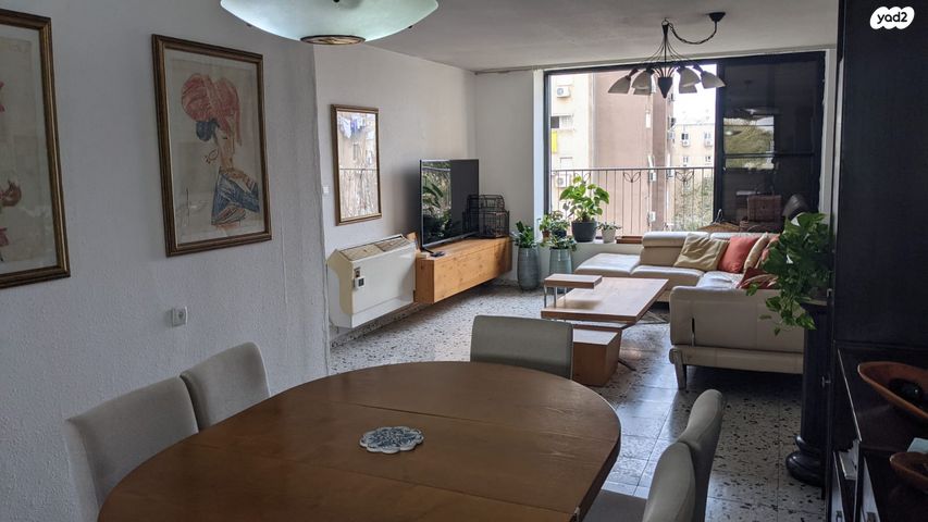 סמטה אלמונית 3