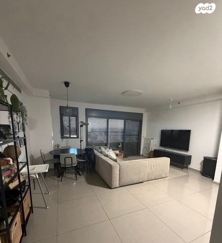 אהרון מזיא 3