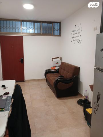 יחידת דיור, הרב בר אילן 22, הפועל המזרחי ה', שיכון ה', בני ברק