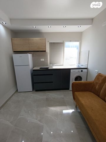 יחידת דיור, ברנר 6, צור שלום, קרית ביאליק