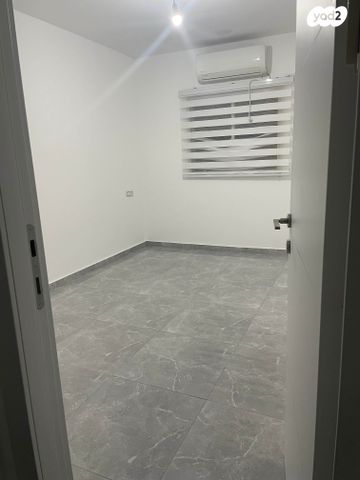 דירה, רמב"ם 42, כוכב הצפון, אשקלון