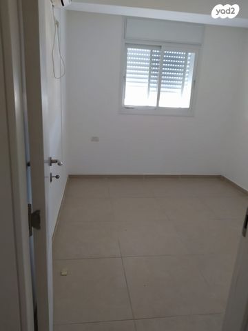 דירה, יסוד המעלה 22, שאר העיר, הוד השרון