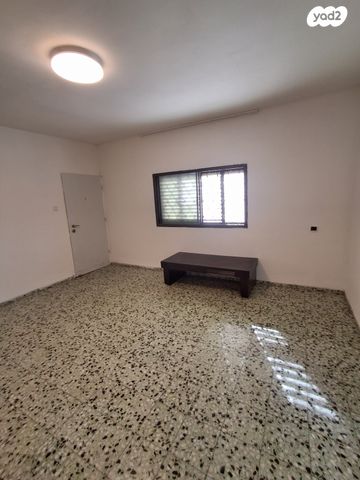 דירה, יצחק שדה 21, קרית ים ג', קרית ים