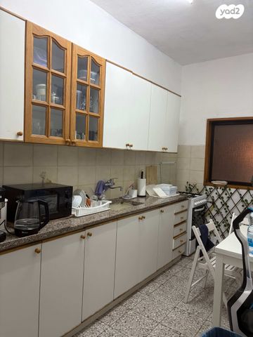 דירה, ביאליק 1, שכונת חשמונאים, מרכז העיר א, רמת גן