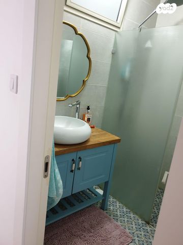 דירה, דוכיפת 8, נאות בן גוריון, יבנה