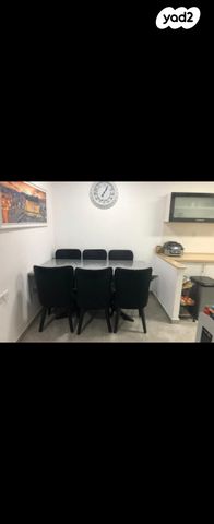 דירה, שדרות הורדים 30, גן שמואל, קרית מלאכי