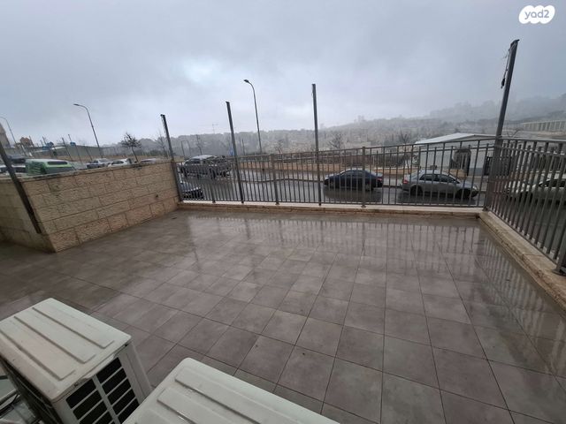 דירה, הרב רפאל ברוך טולדנו 5, רמת שלמה, ירושלים