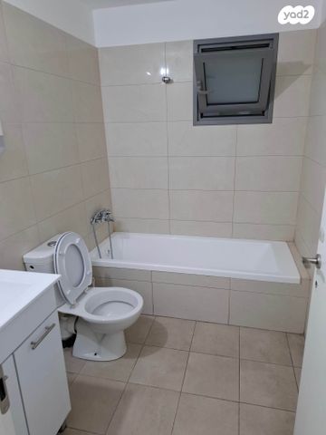 דירה, הרב רפאל ברוך טולדנו 5, רמת שלמה, ירושלים