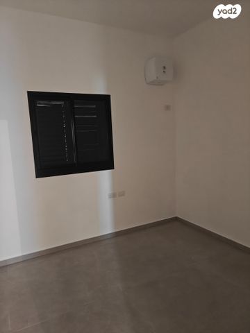 דירה, לוי אשכול 24, מרכז דרום, רעננה