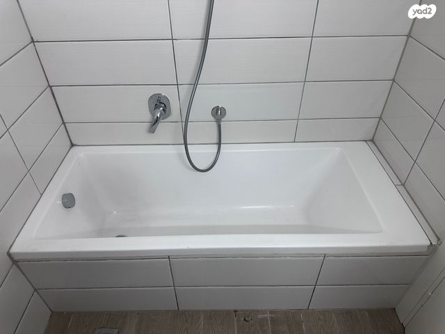 דירה, דונש 5, נווה רם, שיכון מזרחי, רמת גן