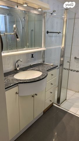 גג/ פנטהאוז, חומה ומגדל 30, קרית חיים מזרחית, חיפה