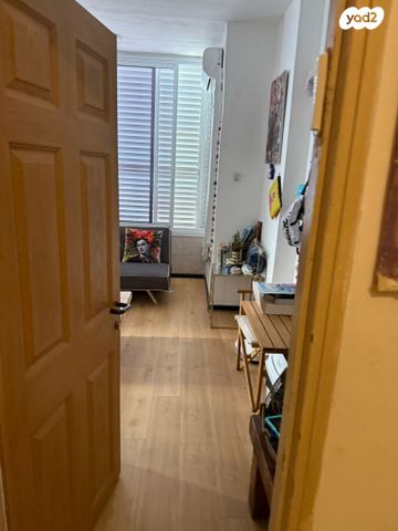 יחידת דיור, שדרות העצמאות 56, ניצנה, בת ים