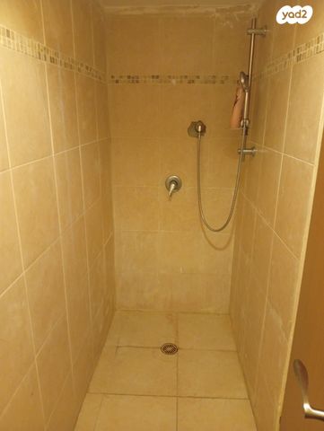 דירה, יהודה לייב פינסקר 7, רמב"ם, ראשון לציון