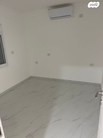 דירה, התימורים 9, פנחס ספיר, מגדל העמק