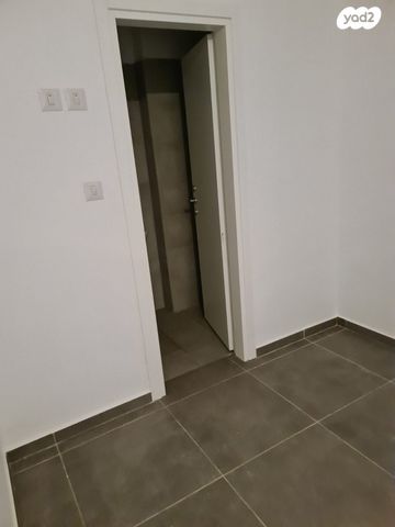 דירה, רב אשי 4, דובב מישרים / רמת בית שמש ד-1, בית שמש